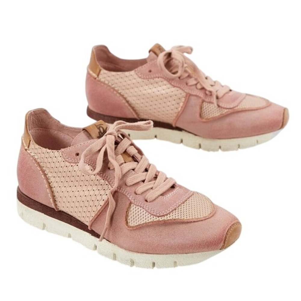 OTBT Snowbird Leather Sneaker Salmon Pink Women's 7.5